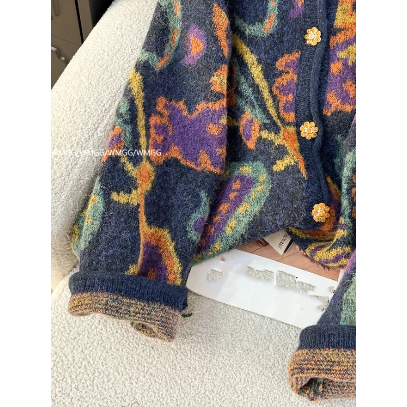 Thumbnail 4 - #72 Print Sweaters Deals & Discounts