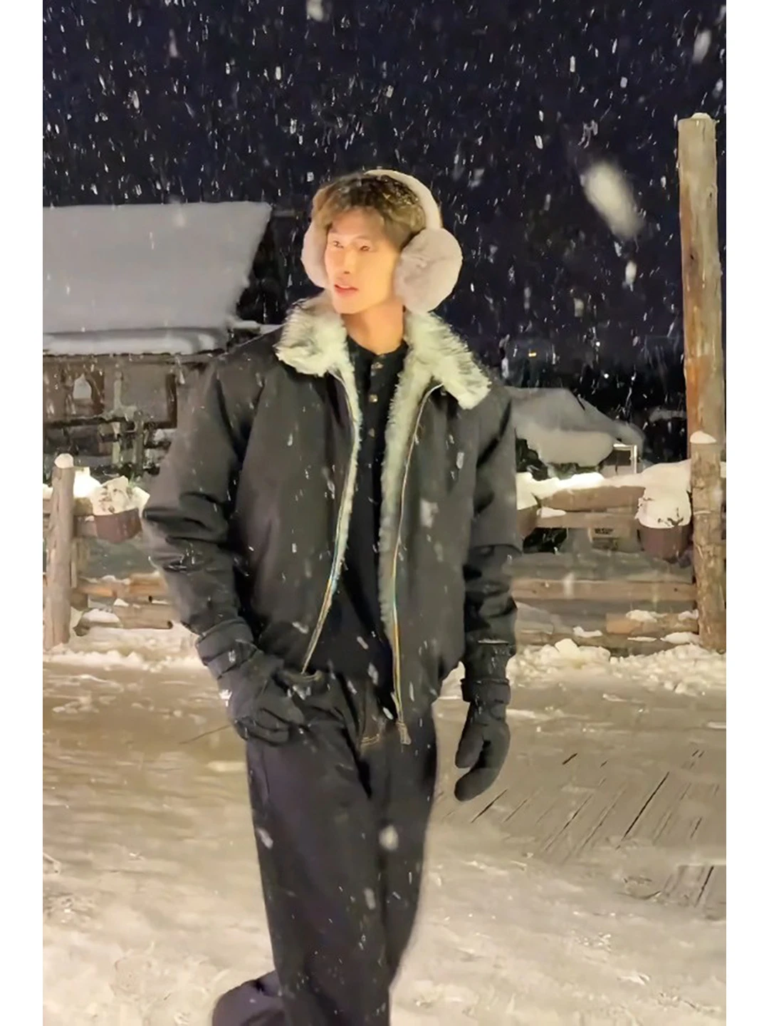 

Утепленная зимняя хлопковая куртка мужская с подкладкой из овечьего флиса, морозостойкая до -40 градусов, теплая, молодежная, повседневная