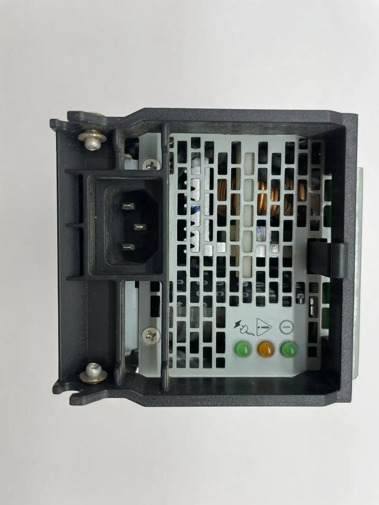 Alimentation à découpage DPS-650BBA 675W