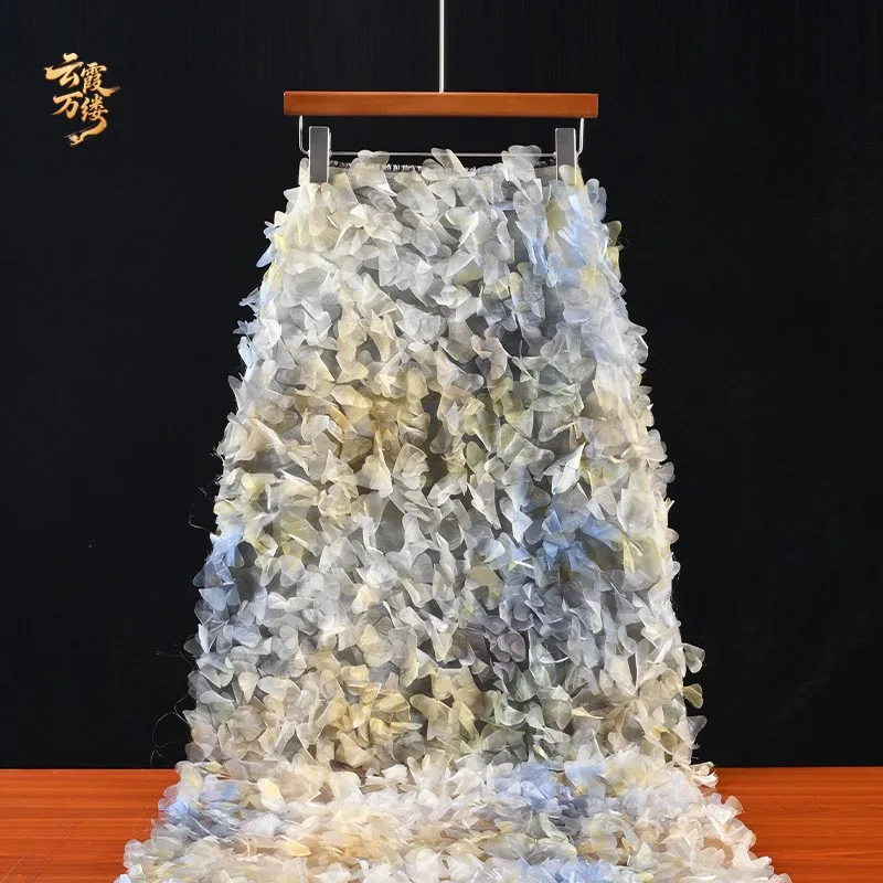 Ougensha three-dimensional flower relief fabric can be cut into performance costumes ceremonial and clothing design materials