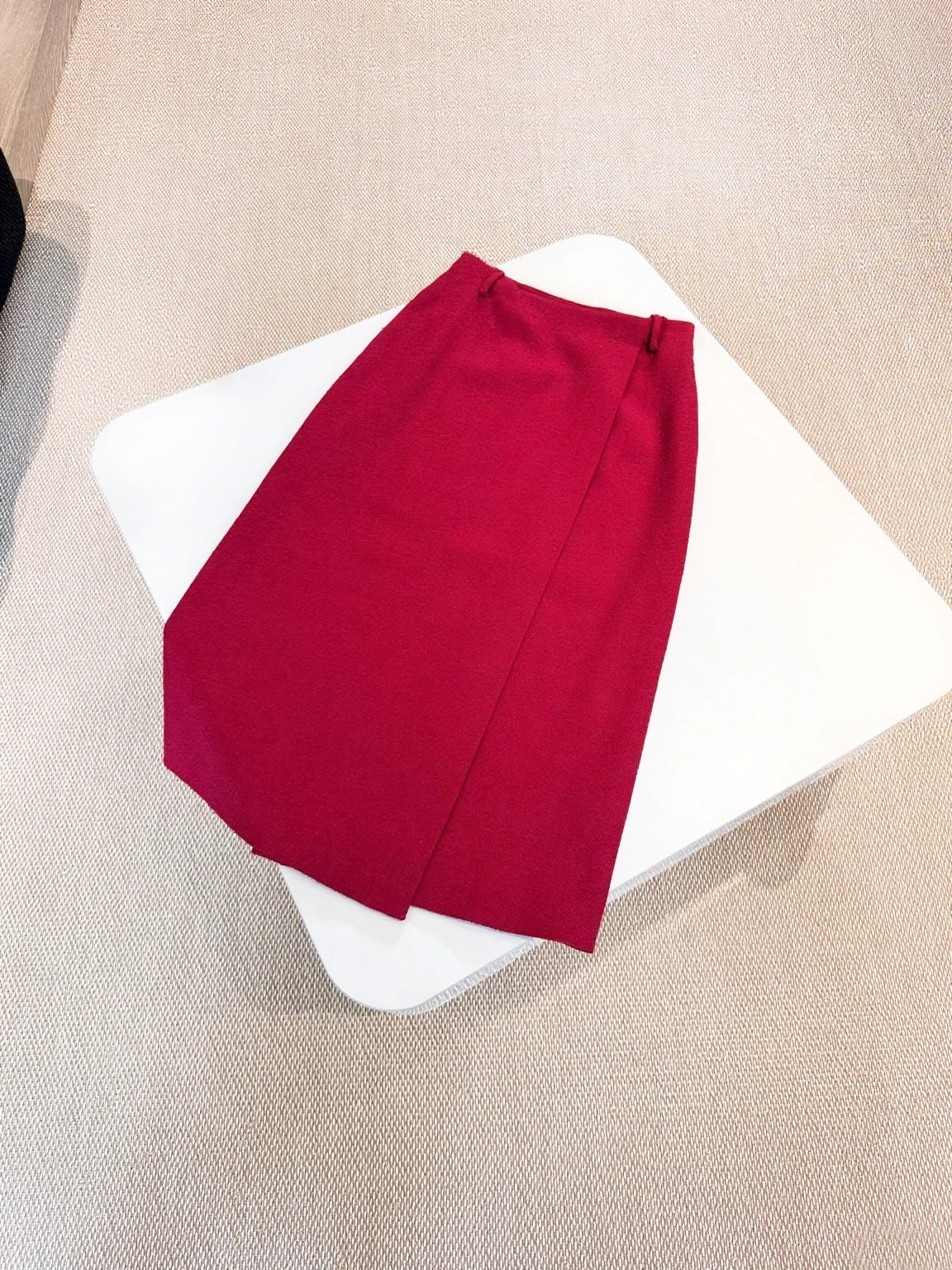 FWRD Rode korte mouwen stropdas taille top split rok pak modieuze slim fit dames werkplek split rok pak # FWRD0101