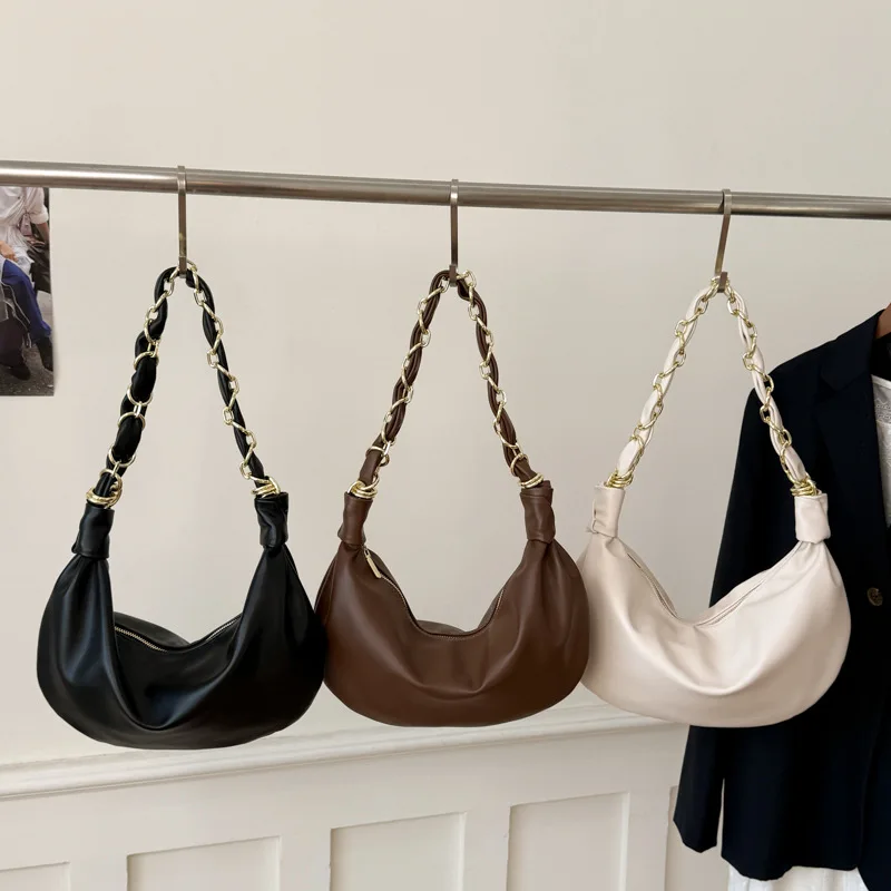 

2026 New Soft PU Horn Bag Casual Commute Single Shoulder Tote Bag Fashion Chain Underarm Bag Trendy Polyester Lining Zipper O...