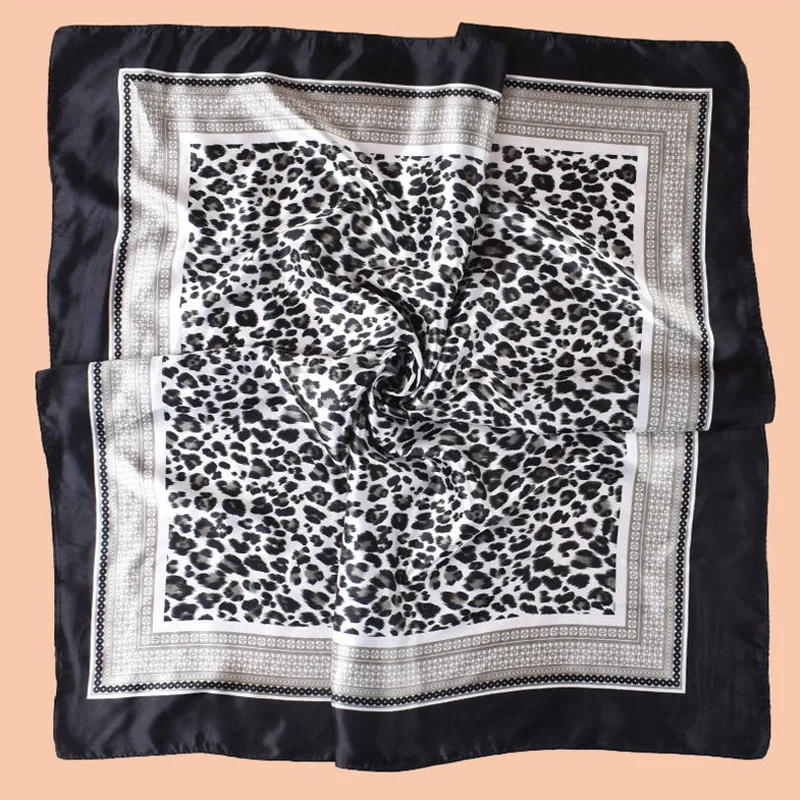الفاخرة ليوبارد طباعة عقال وشاح المرأة موضة الحرير الساتان رباط شعر حقيبة المعصم باندانا منديل شال يلتف الإناث باندانا