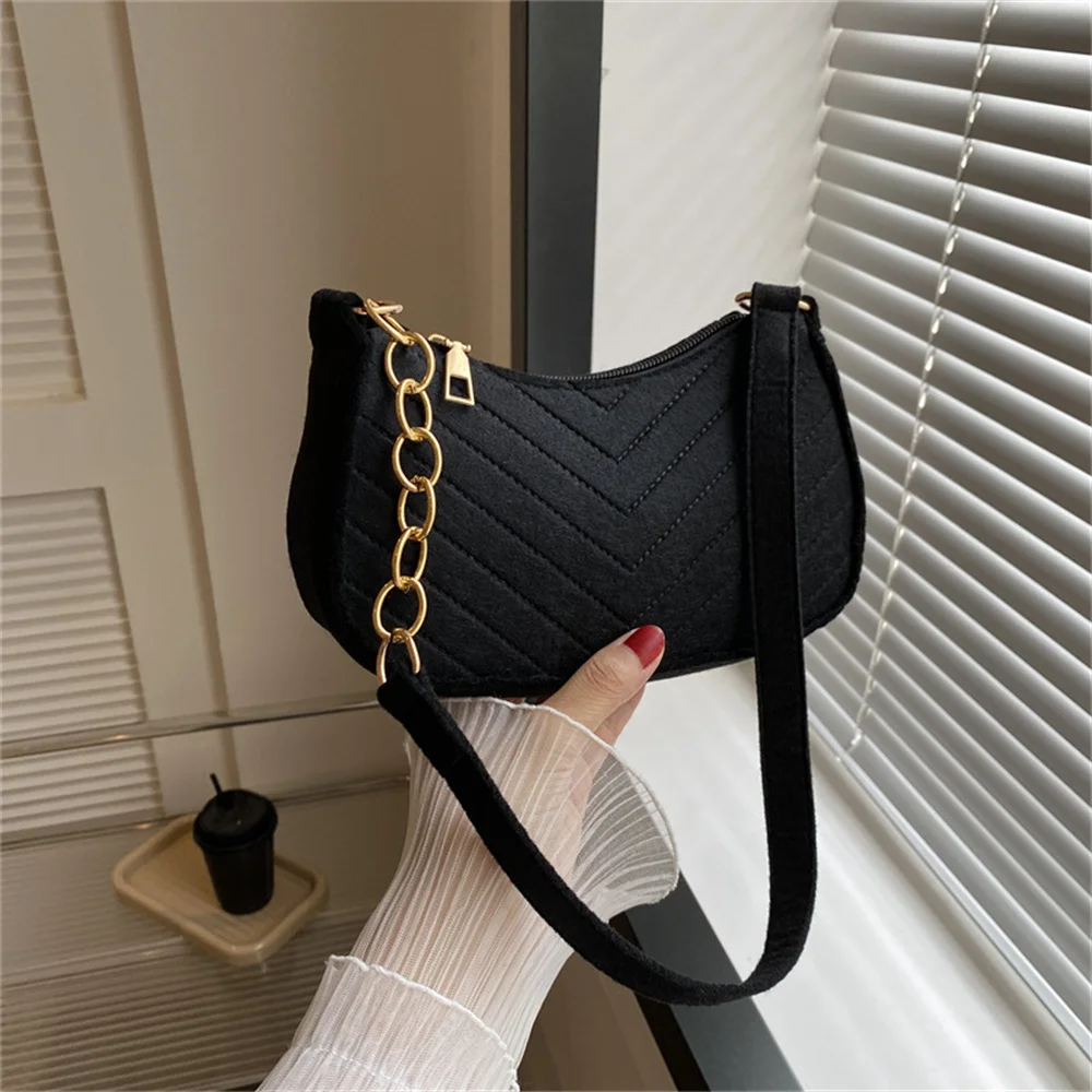 

New Felt Shoulder Bag For Women Fashion Vintage Underarm Bag Design Advanced Texture Armpit Handbags Purses Crescent Saddle Bag