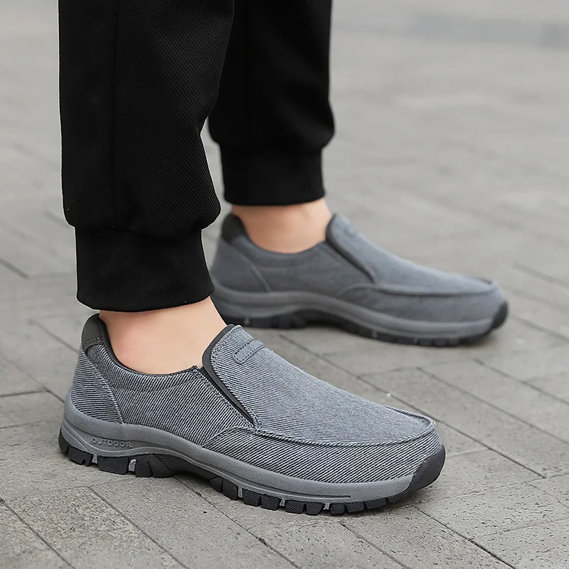 Outdoor Men Sneakers Autumn Slip On Casual Men Shoes Hiking Breathable Canvas Shoe Antiskid Walking Shoe Footwear