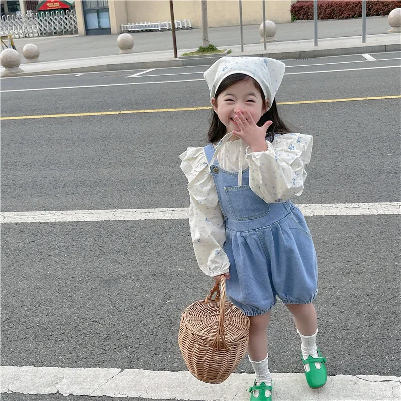 Children Set 2023 Spring Autumn Korean Style New Fashionable Girls Small Floral Flying Sleeve Shirt Denim Overalls Shorts Set