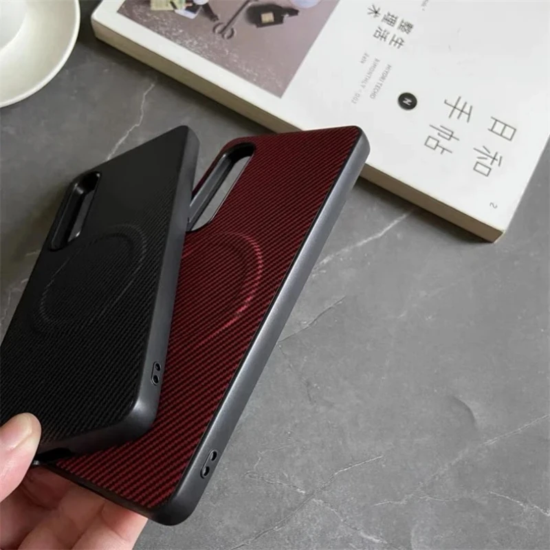 Matte Carbon Fiber Pattern Leather Magsafe Case For Sony Xperia 1 VII VI 1 10 V 1VII 1VI Skin Striped Armor Back Cover Shell