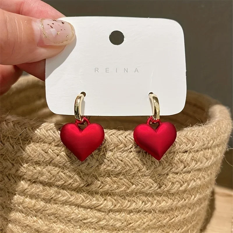 Red Heart Shaped Dropper Earrings for Women Elegant Versatile Jewelry for Daily And Wedding Occasions Accessory