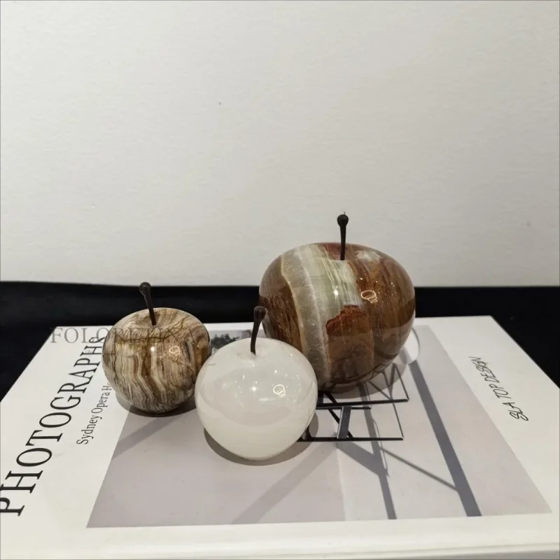 Apfel-Ornament für den Schreibtisch, Moderne Luxus-Tischdekoration, Feng-Shui-Reichtumssymbol-Skulptur, Handgefertigte Figur aus massivem Edelstein