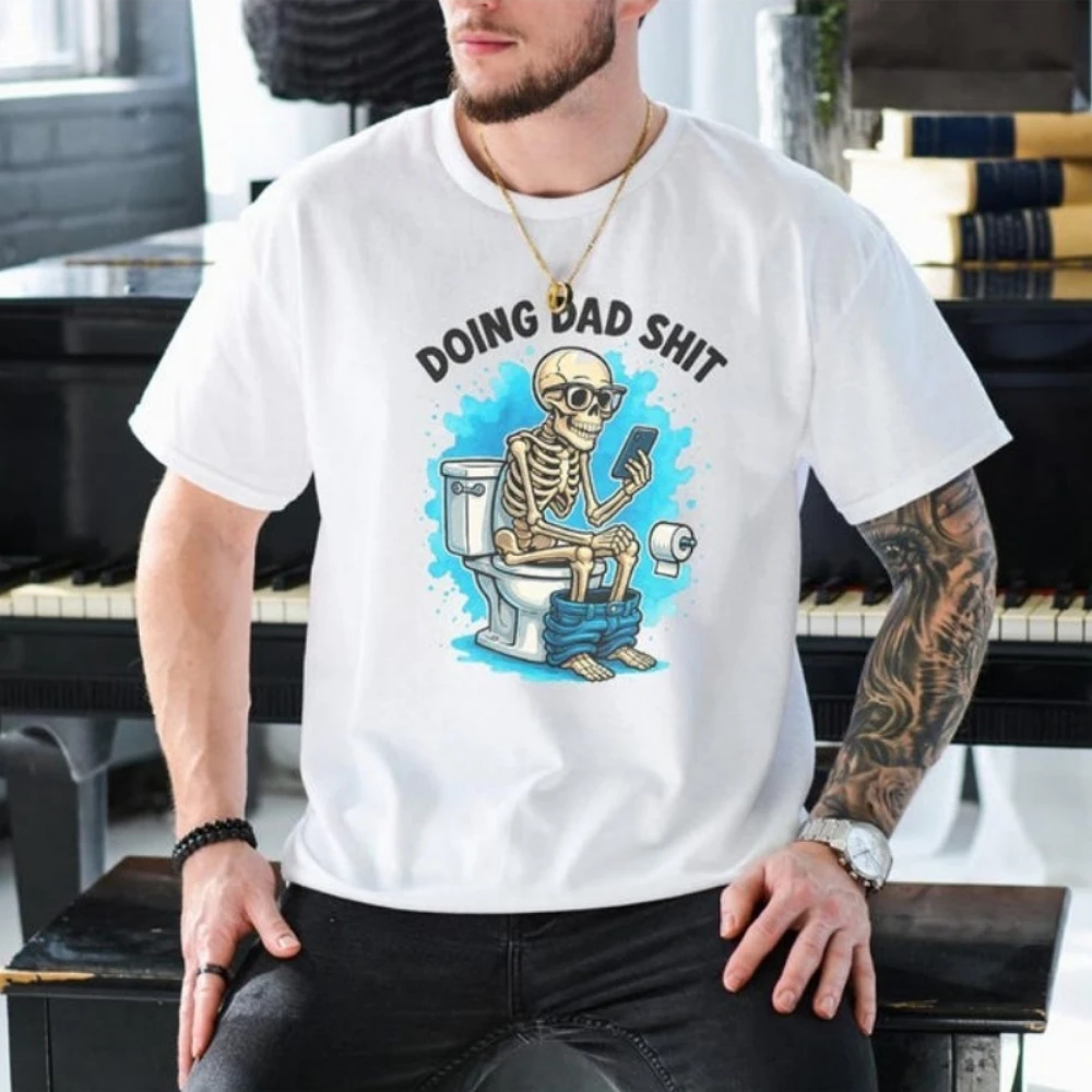 Doing Dad Stuff Skeleton Toilet Día del Padre Camiseta premium Baño Humor Camiseta Regalo para papá Papel higiénico Broma Esqueleto Papá Tops