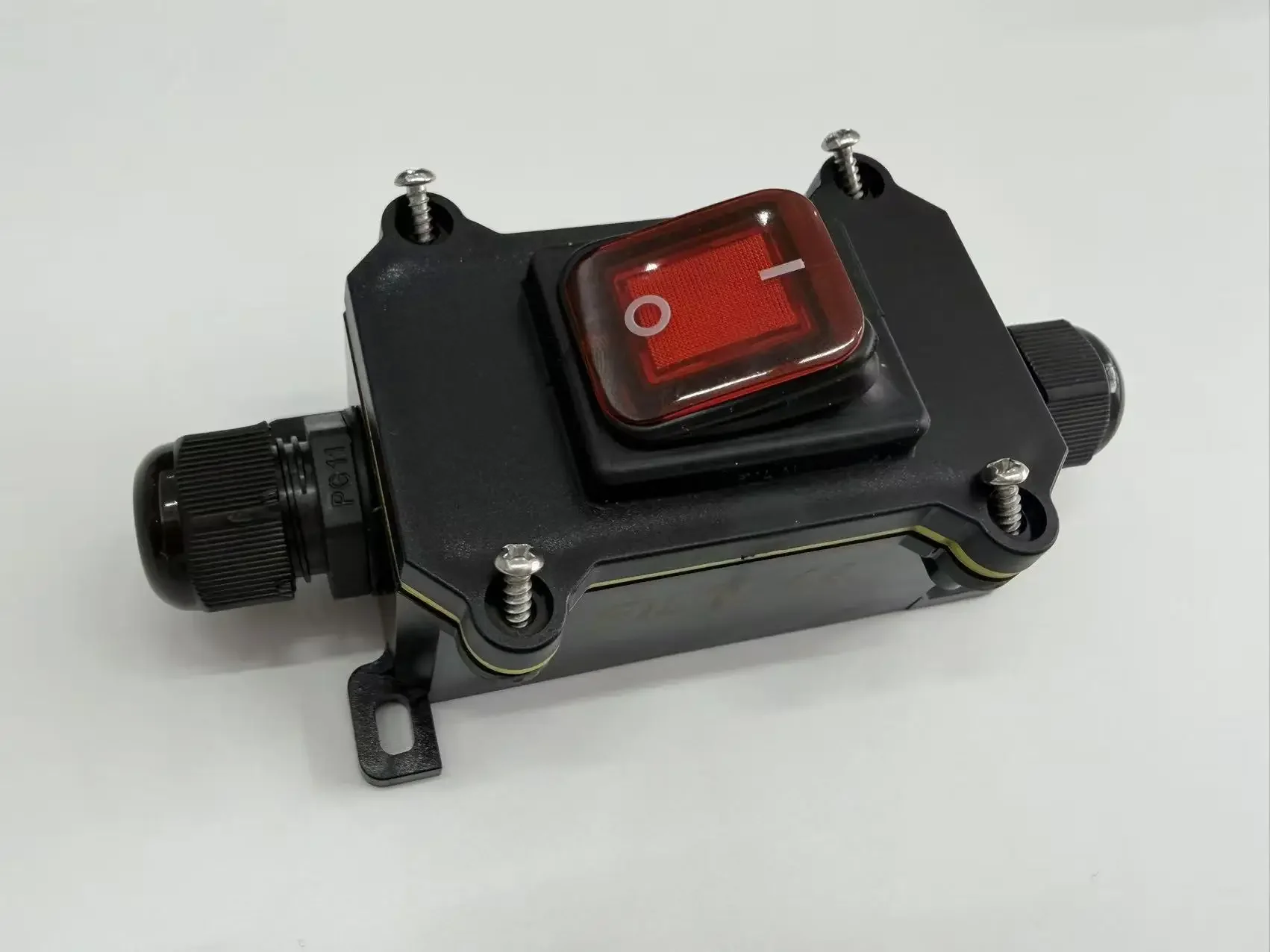 30A Rocker Switch High Current Connector Outdoor Integrated Power Cord PG11 110V-220V Junction Box Switch