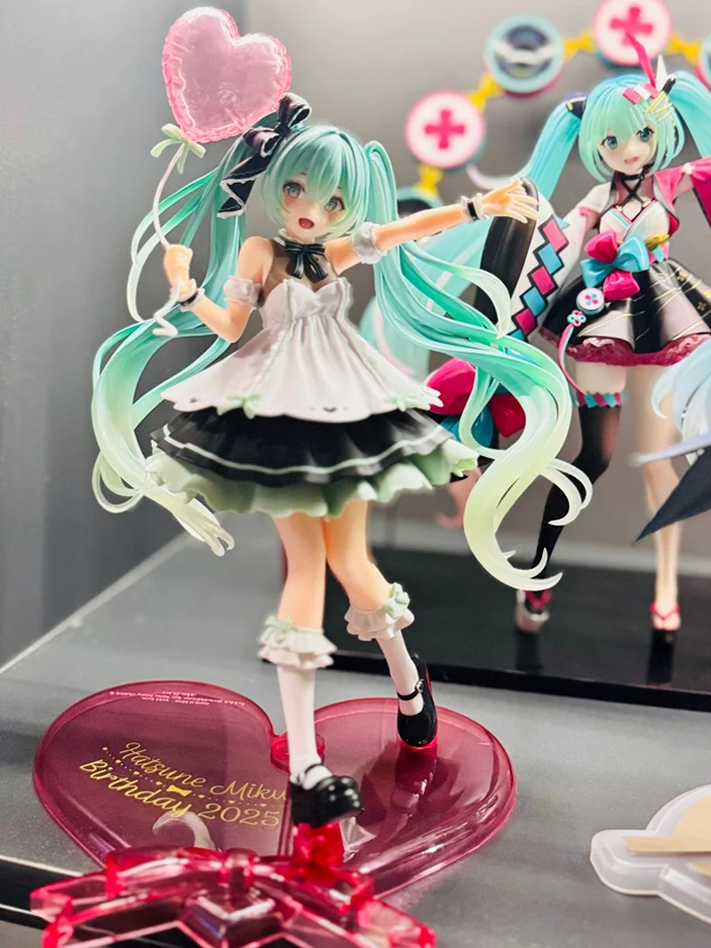 taito-veritable-piapro-hatsune-miku-anniversaire-2025-amp-figure-styling-party-ver-hatsune-miku-ornement-de-bureau-cadeaux-a-collectionner