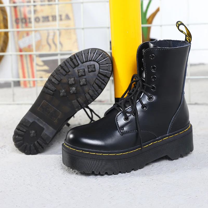 High Quality Men Women Leather Boots Fashion Autumn Warmth High Cut Thick Soled Boots Comfort Non Slip Round Toe Casual Shoes