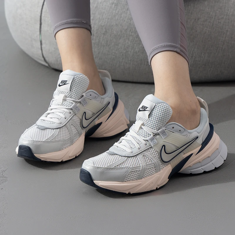 Nike v2k run Women's sneakers Breathable and comfortable retro fashion lightweight running shoes FD0736-004