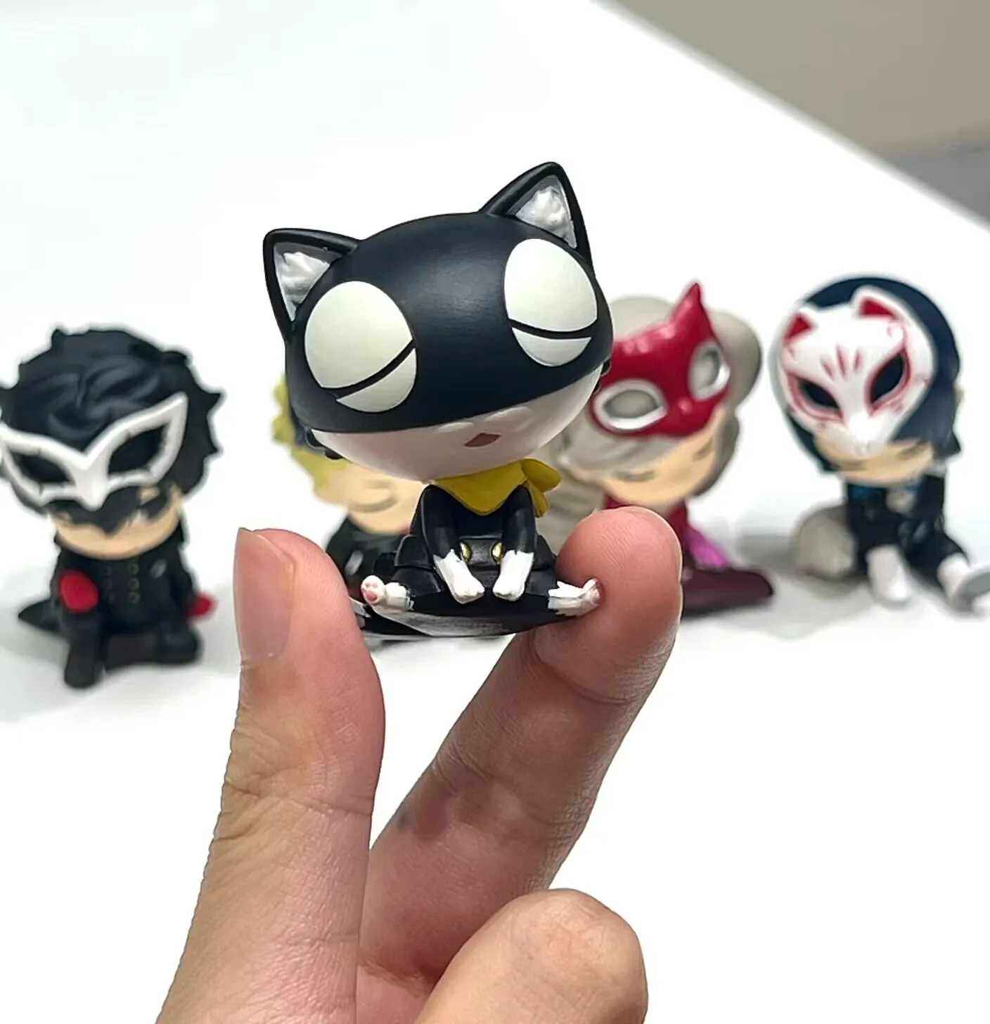 حار حقيقية شخصية P5 الكتف إلى الكتف البيض المطر لوتس ساكاموتو ريوجي العصرية سحر تحصيل هدية سلسلة الحلي #2