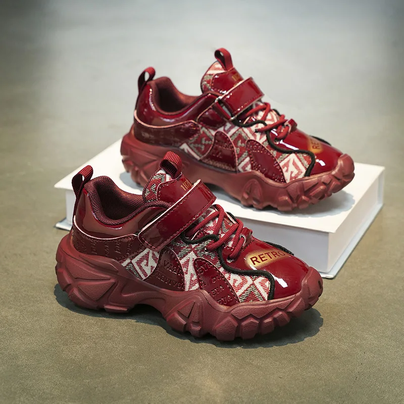 

New Autumn Versatile Childrens Sports Shoes Racing Training Running Shoes Trendy Outdoor Wear-resistant Soft Casual Shoes