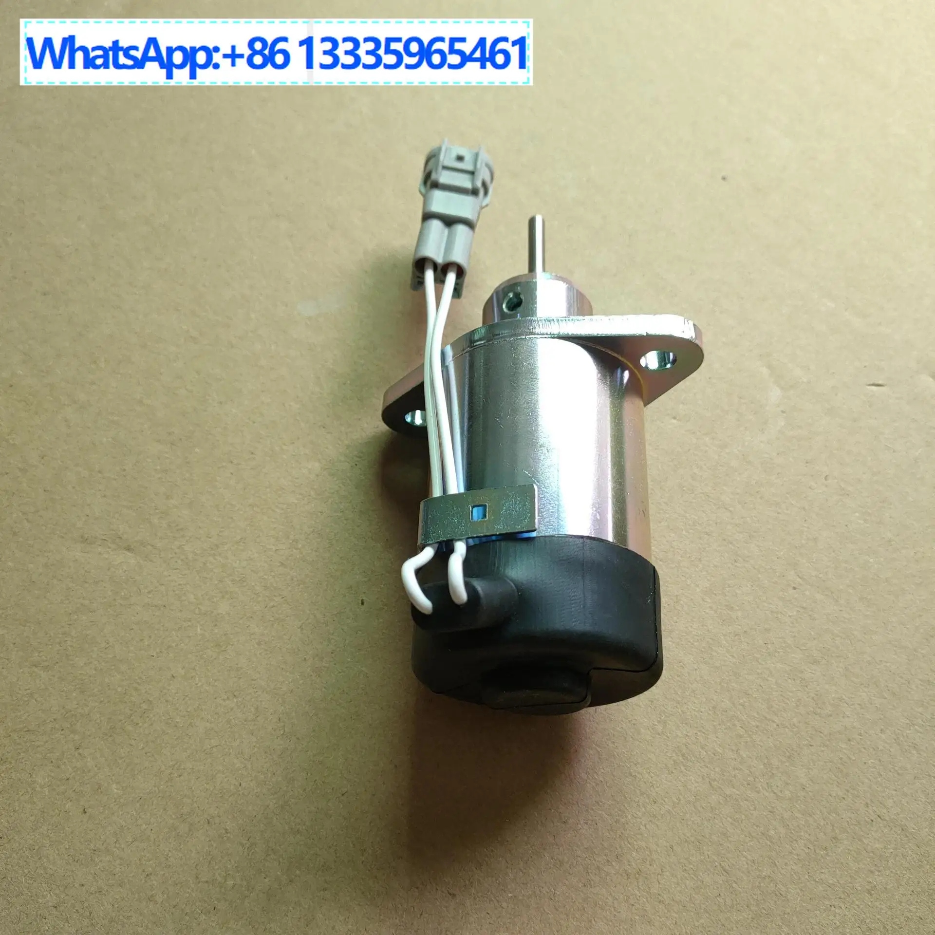 

Подходит для нового электромагнитного клапана пламени EC55/80DPS45CZ393YK314 Volvo VOLVO55/80D.