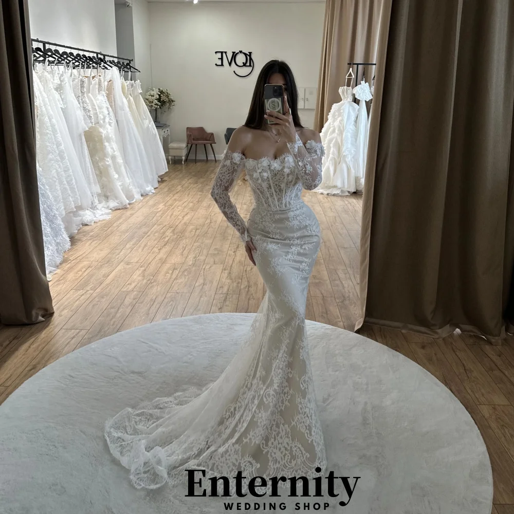 

Customized Button Wedding Dresses Elegant Boat Neck Half Sleeve For Women Charming Lace Applique Bridal Gowns Vestidos De Novia