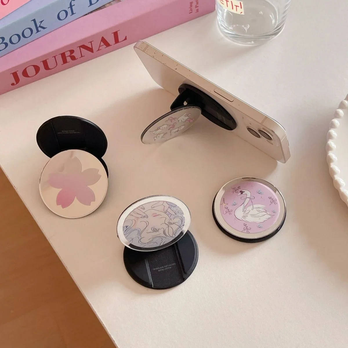 

Cartoon Magnetic Folding Silver Mirror Phone Stand for IPhone 12 13 14 15 16 Pro Max Holder Mount Support for Galaxy S24 Ultra