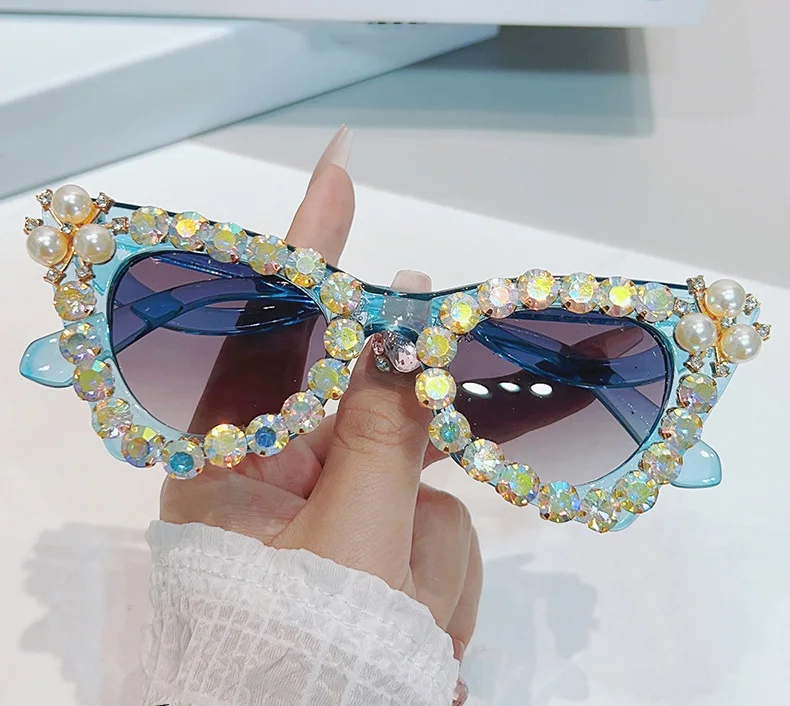 Glänzende Diamanten Cat Eye Sonnenbrille Frauen Luxus Perle Trends Punk Sonnenbrille weibliche Schatten UV400 Gradient Strass Brille – Detail 1