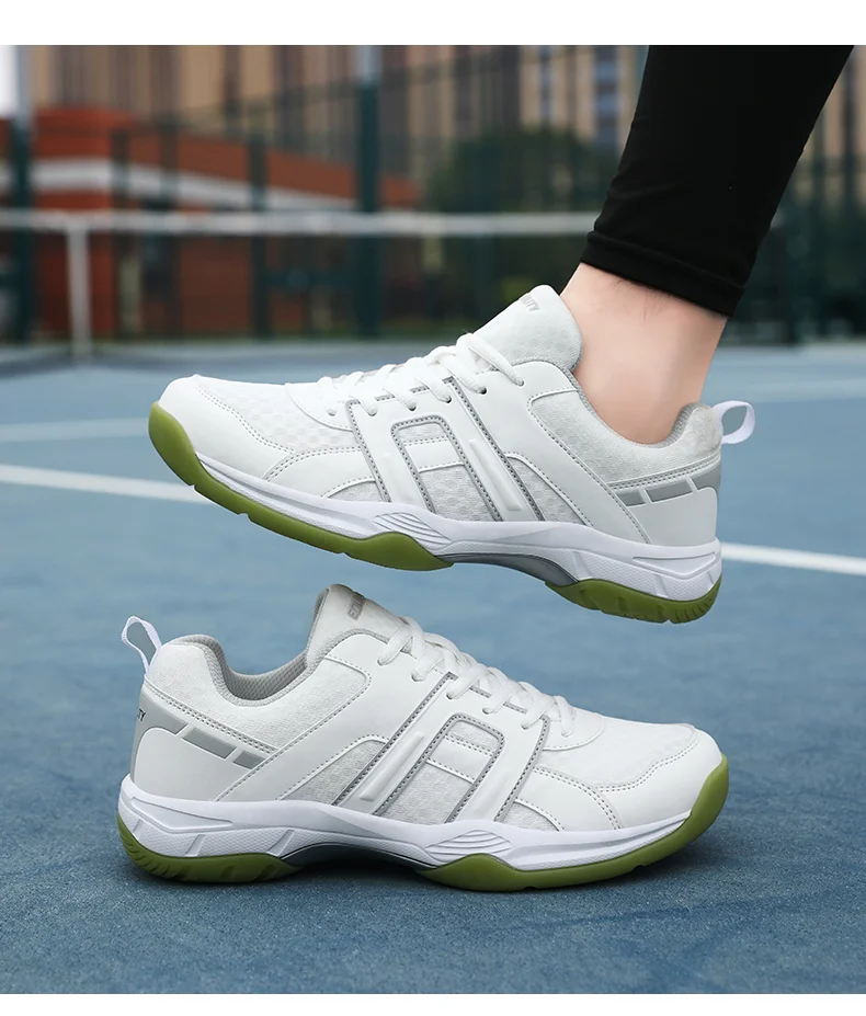 New badminton shoes tennis shoes professional sports men and women unisex sports shoes lightweight table tennis sports shoes