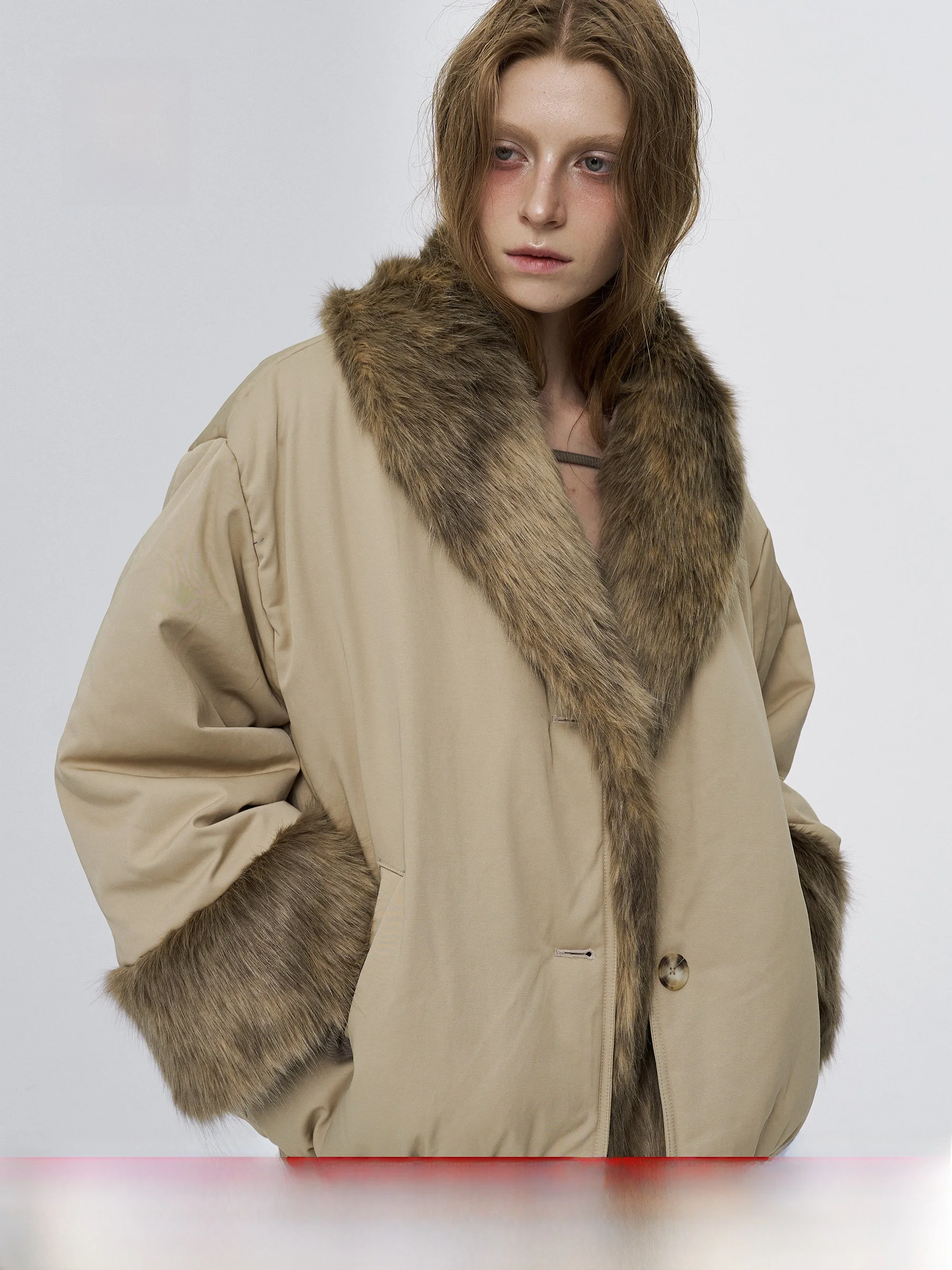 

Amee Retro Modern Khaki Nylon Patchwork Fur Mid-Length Thiened Coat with Bell Sves And Fur Collar Women's Cotton Jaet