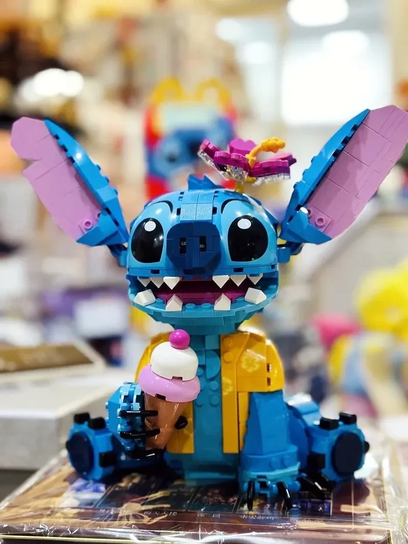 Disney High Quality 43249 Stitch Building Blocks Assembly Toy   Action Figure Model Gifts Puzzle Assembly Toy Collectible Gifts