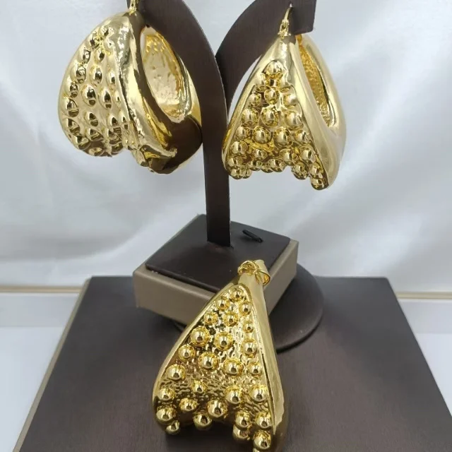 

Unique Hotsale Irregular Shape Uneven Face Jewelry Set Fabulous Fancy Gold Plated Necklace Collar Earrings Pedants 2PC Jewellery