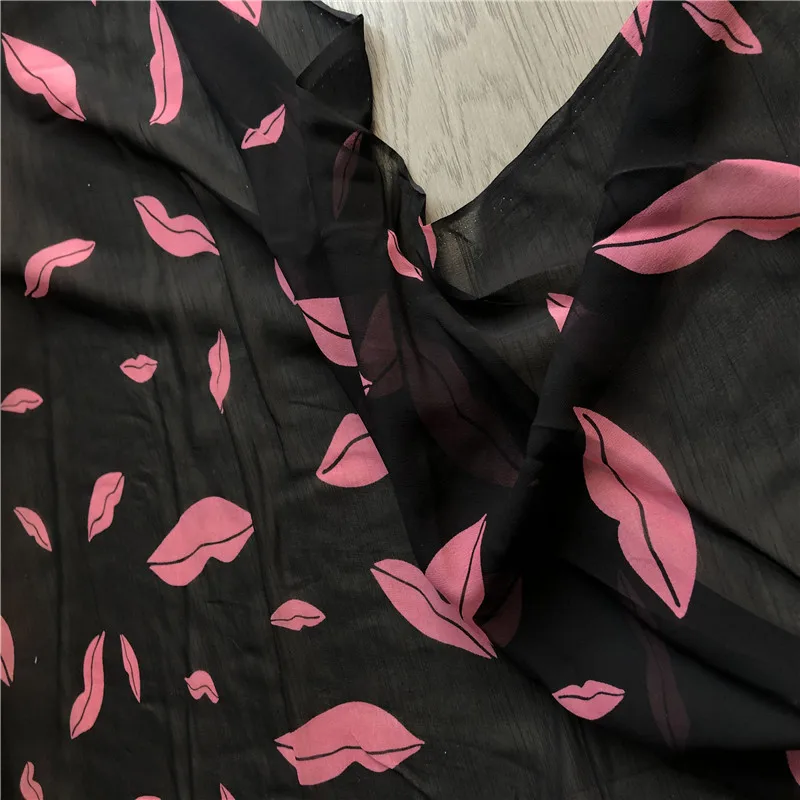 1 meter 100% Mulberry Silk 11 momme georgette Silk Thin Fabric Lips printed 137cm 53\