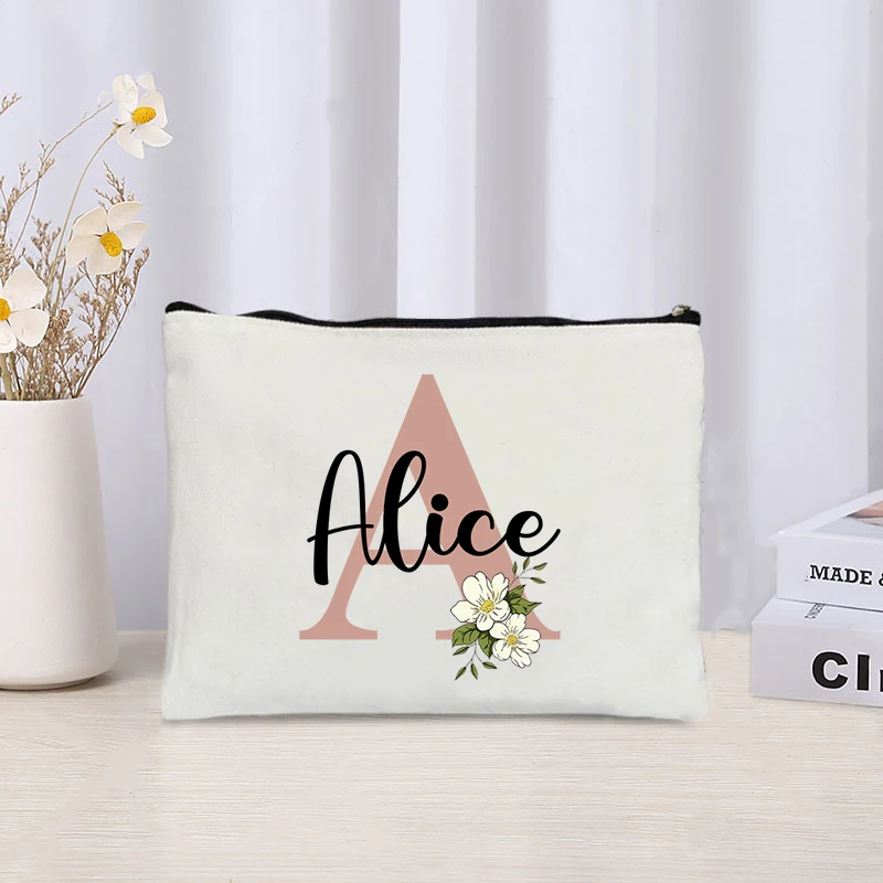 Custom Name Initials Letter Makeup Bag Women Toilet Pouch Travel Cosmetic Bag Wedding Bridesmaid Gifts Side Bag for Ladies Purse