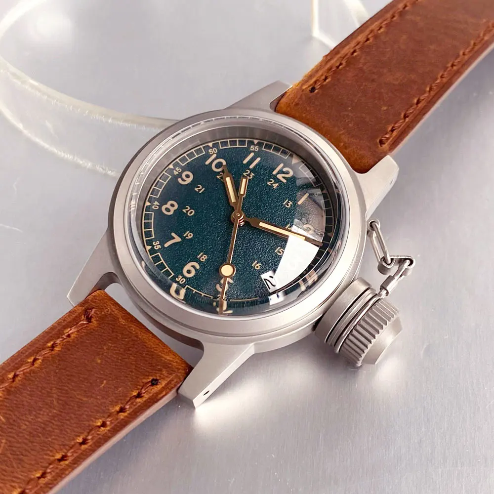 カスタマイズされたダークグリーンヴィンテージダイヤルミリタリー 36 ミリメートル NH35 自動メンズ腕時計ビッグクラウン 3.8 日付ドームサファイアガラスサンドブラストケース