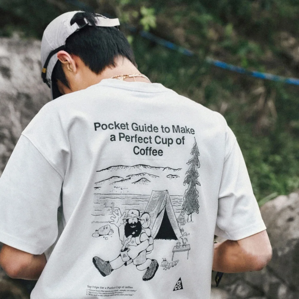 t-shirt-a-maniche-corte-sportiva-e-per-il-tempo-libero-da-uomo-nike-if0371-121