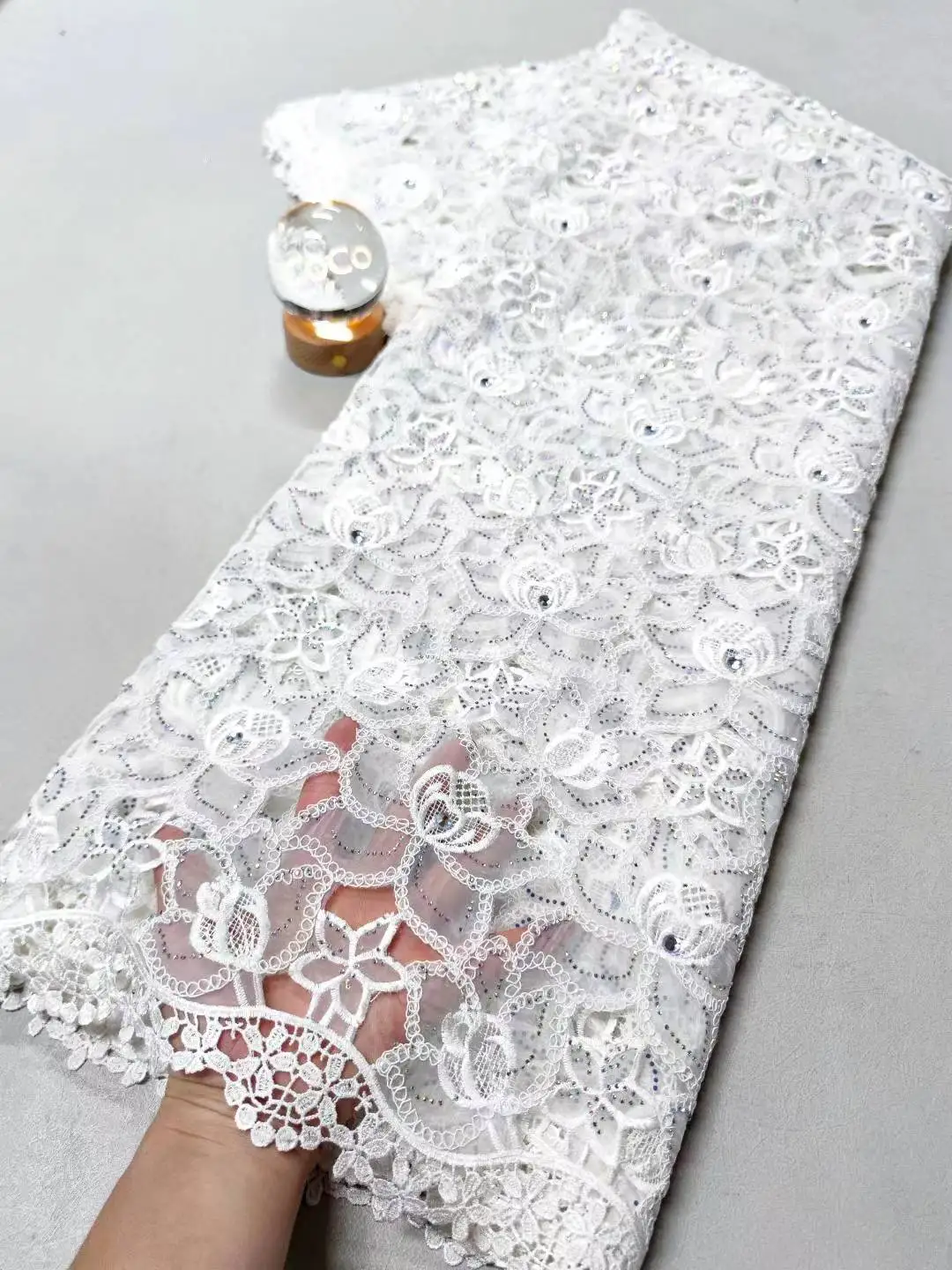 

2025 African Nigerian High-Quality Embroidery Lace Fabric Tulle Sequins Organza for Wedding Party Dresses 5Yards XL122