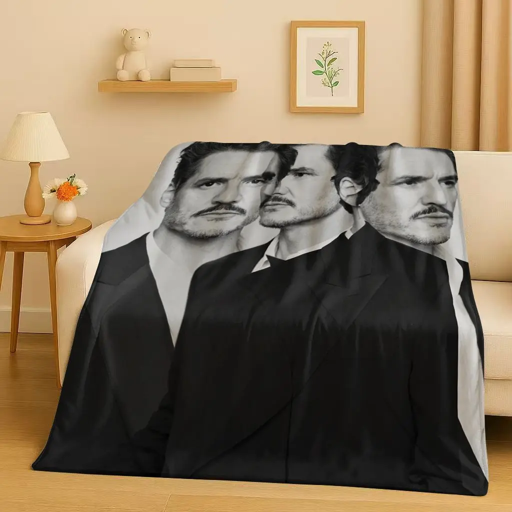 موضة بيدرو باسكال وسيم الممثل الفانيلا بطانية ، فائقة النعومة الدافئة أفخم رمي للمنزل غرفة نوم غطاء أريكة تتحول لسرير الاطفال نزهة هدية