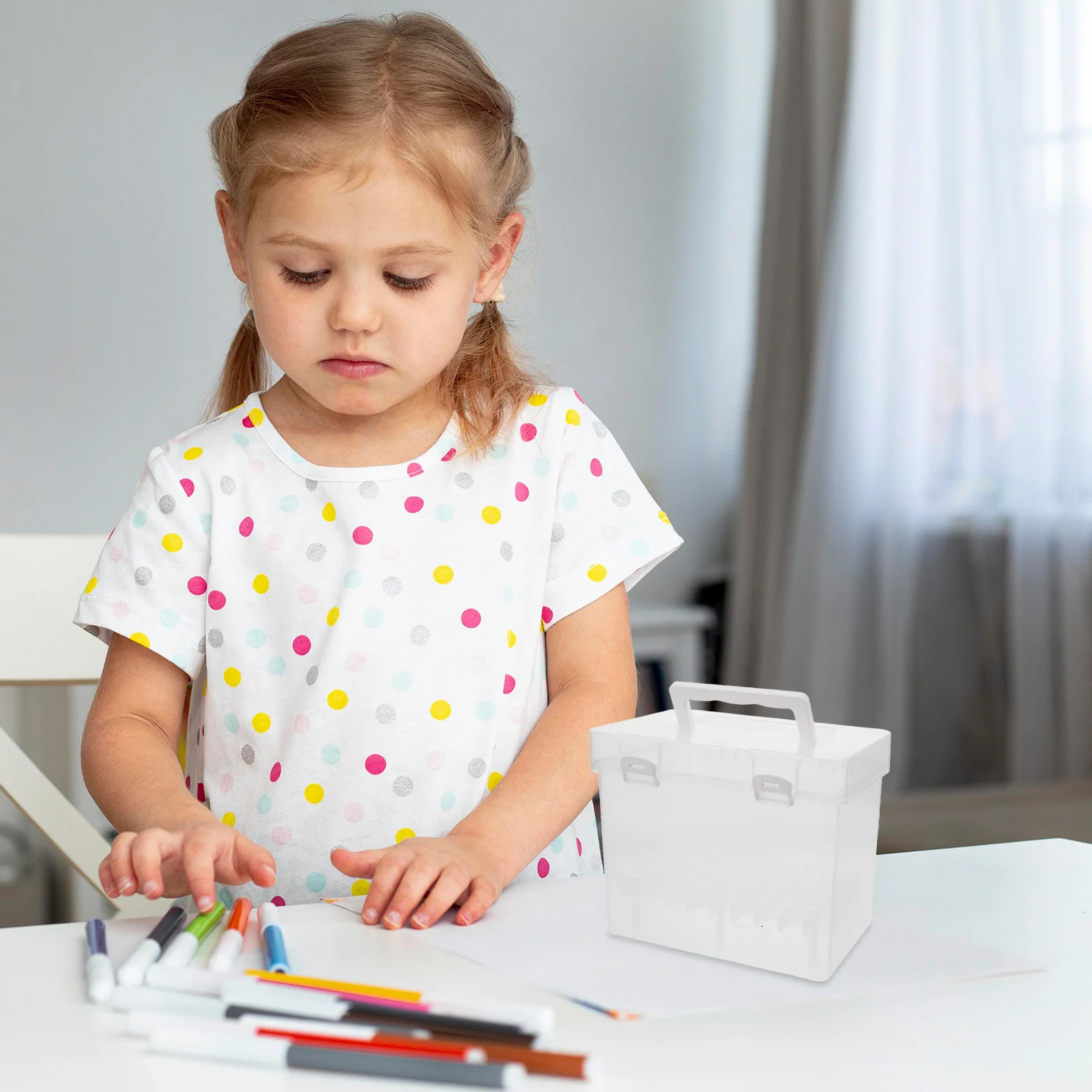 

Multi-Functional Marker Storage Box Large Capacity Transparent Design Portable Handle for Markers and Other Drawing Tools