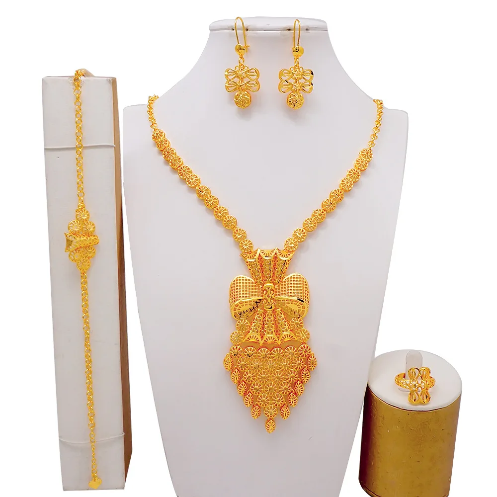Women's Traditional Gold 4-Piece Set | Auspicious knot design, braided gold bracelet, ruby-inlaid ring, full of good luck