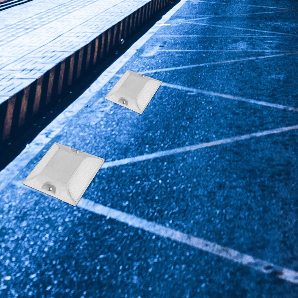 4 قطعة عاكسات درب الثقيلة ترصيع الطريق العاكسة لخط الرصيف الطريق السريع علامات الرصيف السلامة الليلية