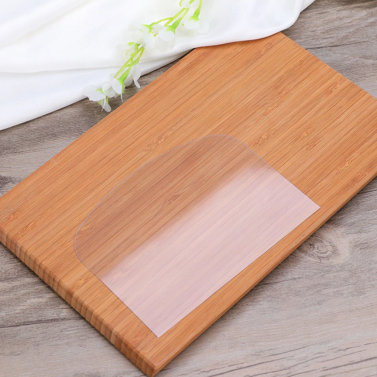 

5Pcs Baking Scraper Lightweight Plastic Essential Tool for Dough Cutting and Cream Smoothing Kitchen Supplies Transparent