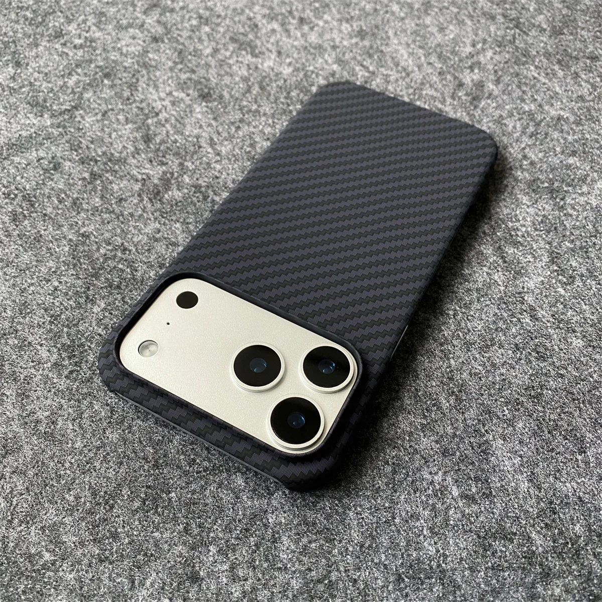 Stoßfeste Rahmenlose Carbonfaser-Hartschalenhülle für iPhone Air 17 16 15 14 Plus 18 13 12 11 Pro Max Leder-Schutzhülle – Detail 6