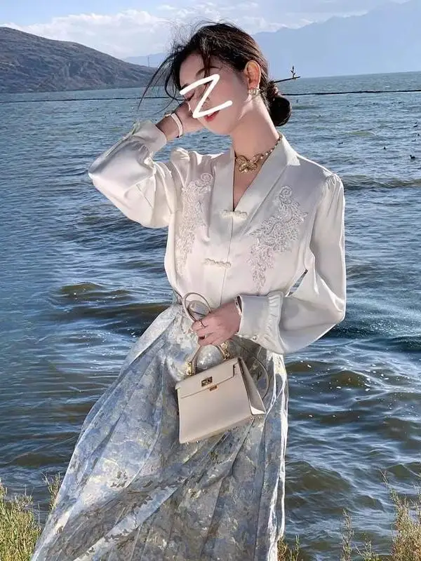 

New Chinese Style National Trend Tailed Skirt Embroidered Shirt Two Piece Set High End Feeling Spring Fashion Match