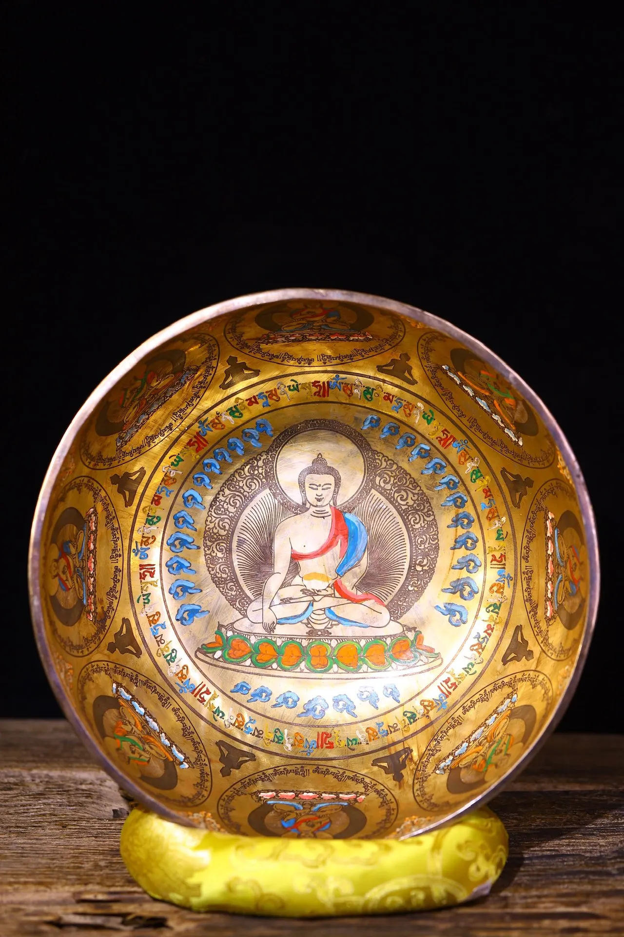 

12"Tibetan Temple Collection Old Bronze Painted Six Character Proverbs Sakyamuni Buddha Buddhist Music Bowl Amulet Worship Hall