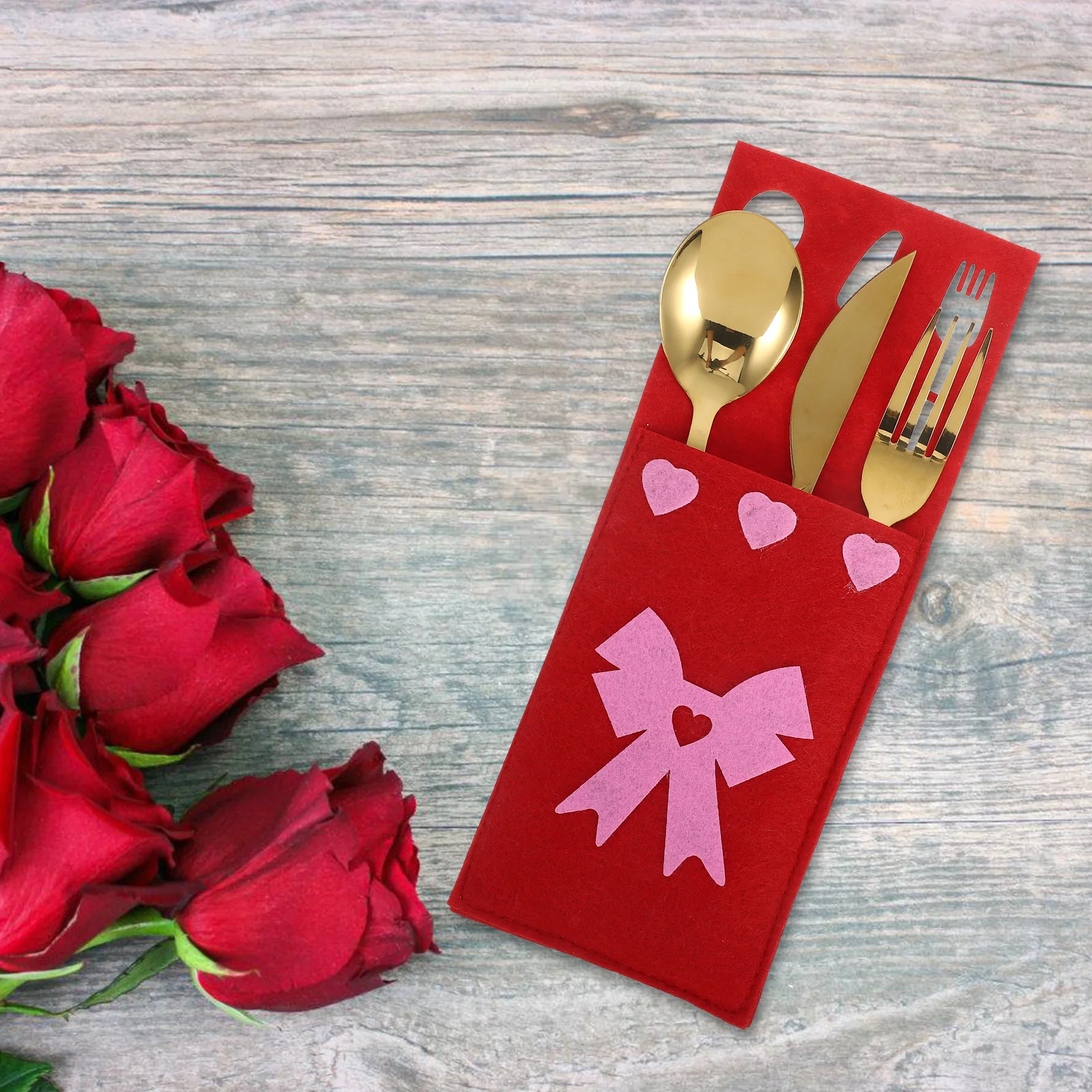 

4pcs Heart Pattern Cutlery Pouch Valentine'S Day Silverware Holder Rustic Felt Utensil Sleeve Wedding Party Picnic Storage