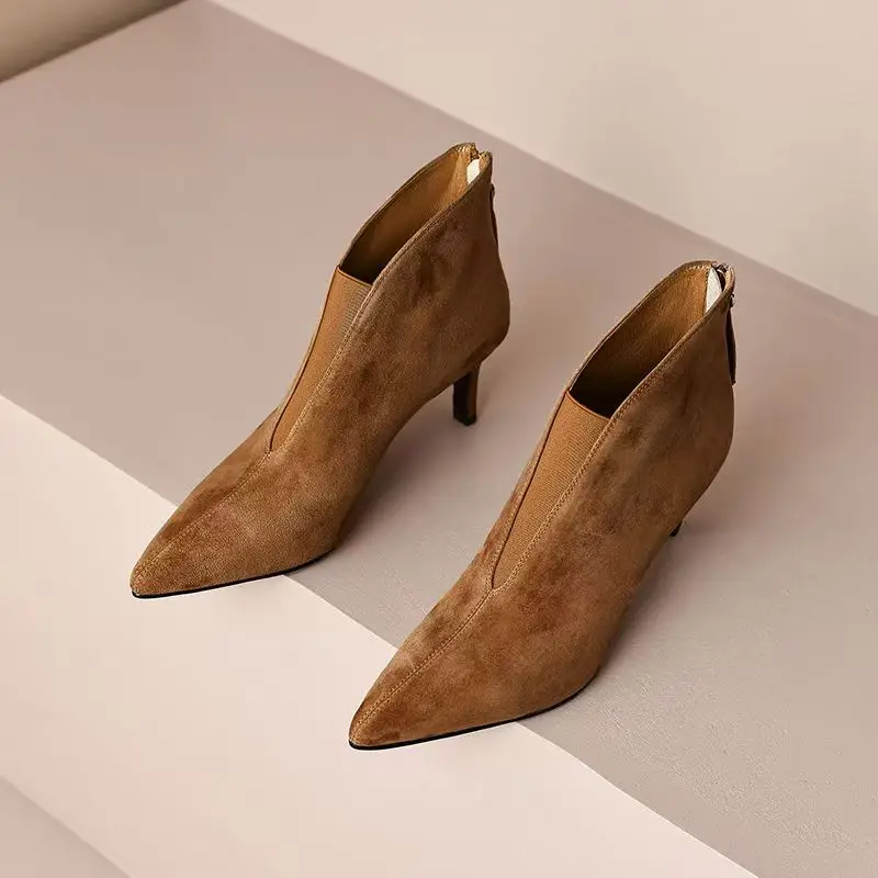 

Удобные ботинки на высоком каблуке с острым носком, имитация оленьей кожи, на молнии, коричневые, черные ботильоны, модный стиль ретро, 2025 г.