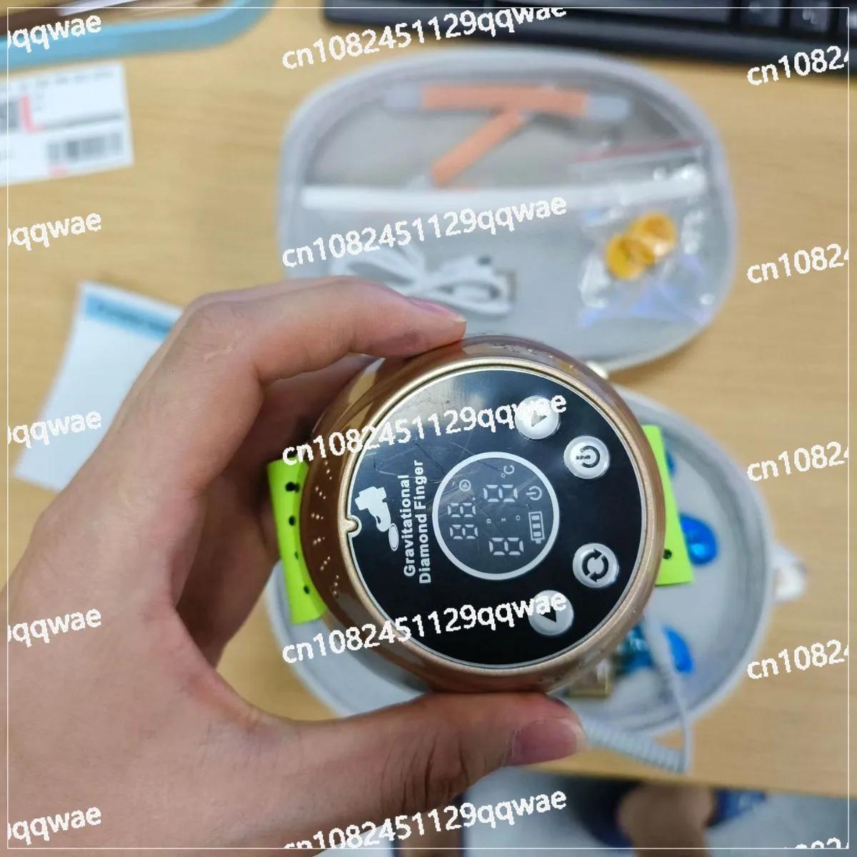 Portable intelligent yoga private teacher hand micro-current meridian intelligent massager