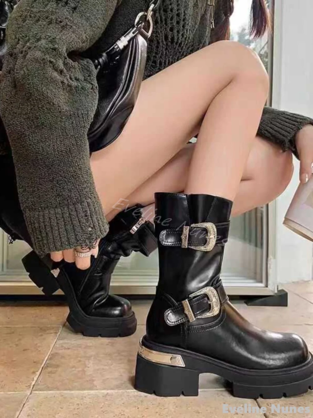 

Thick-soled Chunky Heel Belt Buckle Biker Boots Women Round Toe Side Zipper Black Leather Mid Calf Boots Cool Girl Ankle Boots