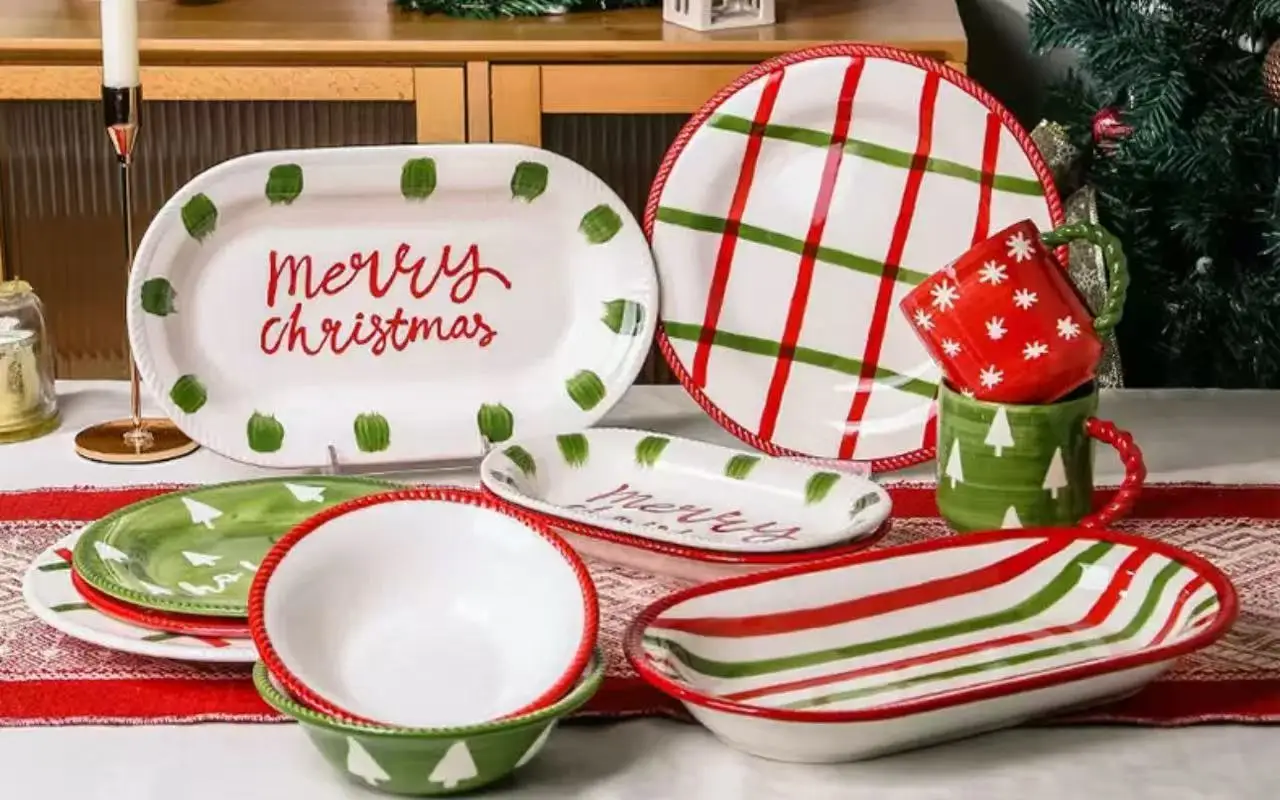 Christmas hand-painted ceramic tableware set, red and green plates, bowls, mugs, home Christmas parties, Western food plates