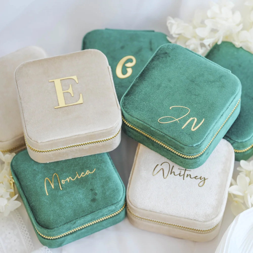 Velvet Jewelry Box Personalized Jewelry Organizer with Mirror Travel Accessories Display Box Portable Case Bridesmaid Souvenirs