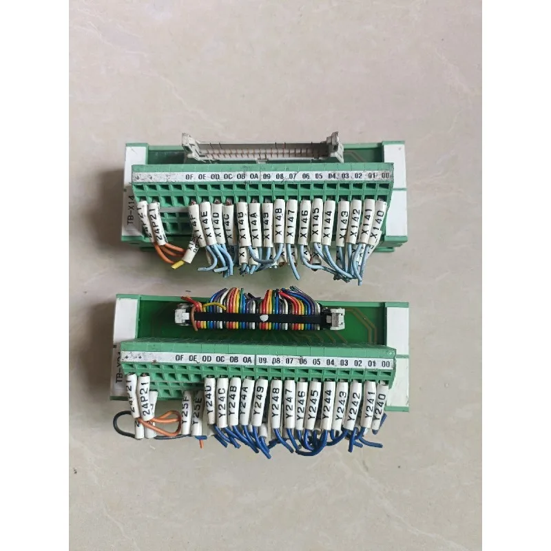 Terminal Module Used Disassembled Visible Wear UM 45-FLK40/ZFKDS 2293572 Untested Sold As Is for Industrial Control System Parts