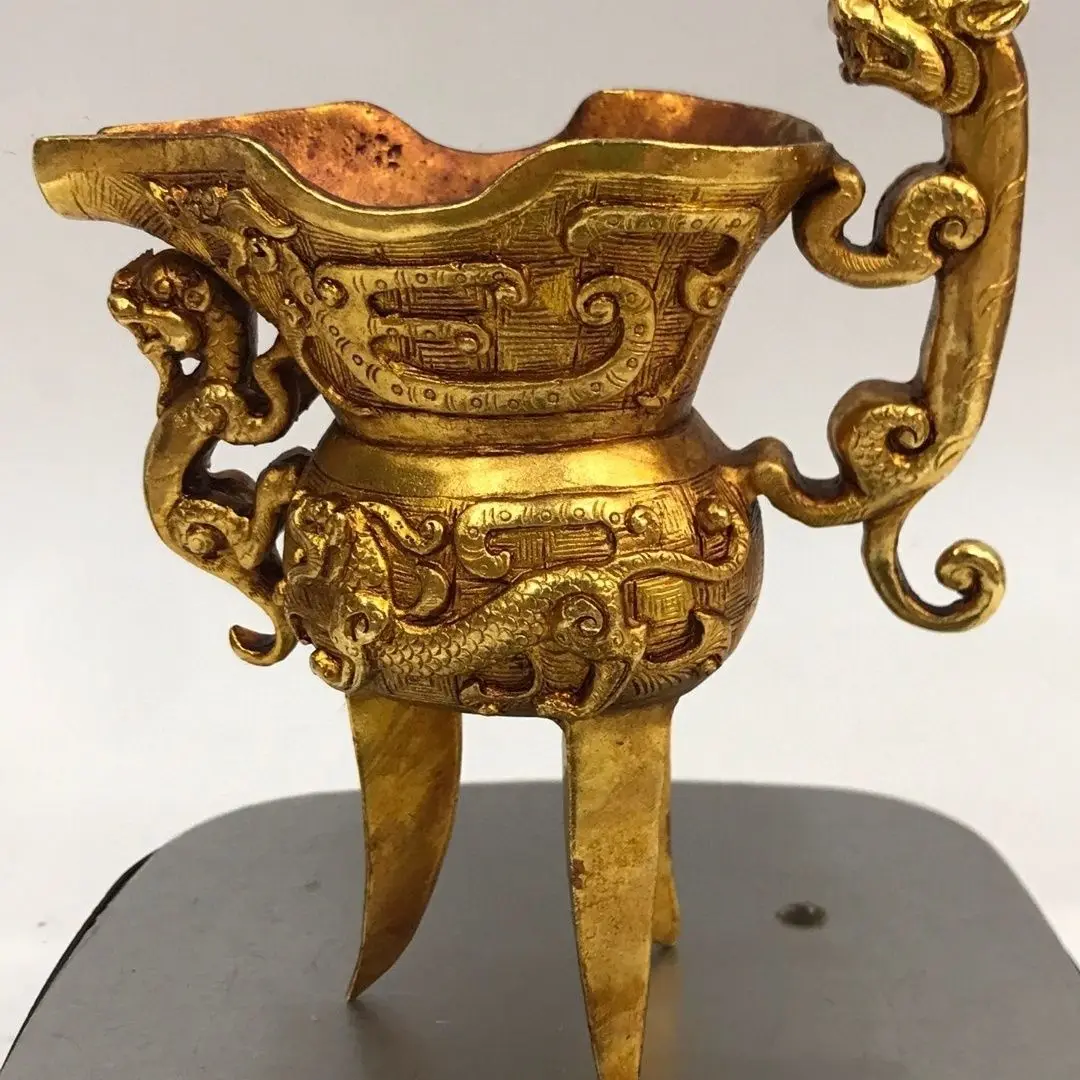 Gilt Three-legged auspicious beast wine cup Ornament Decoration Tea Pet Figurines Desk Decor Accessories