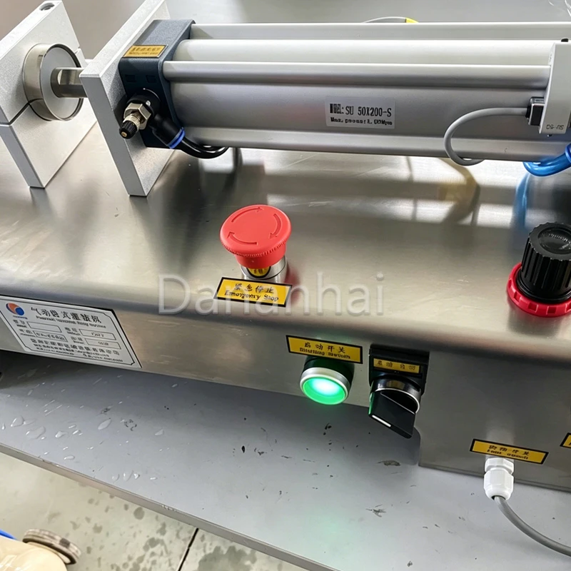 Semi-Automatic Liquid Filling Machine Multifunctional Water Beverage Packaging System for Home Use